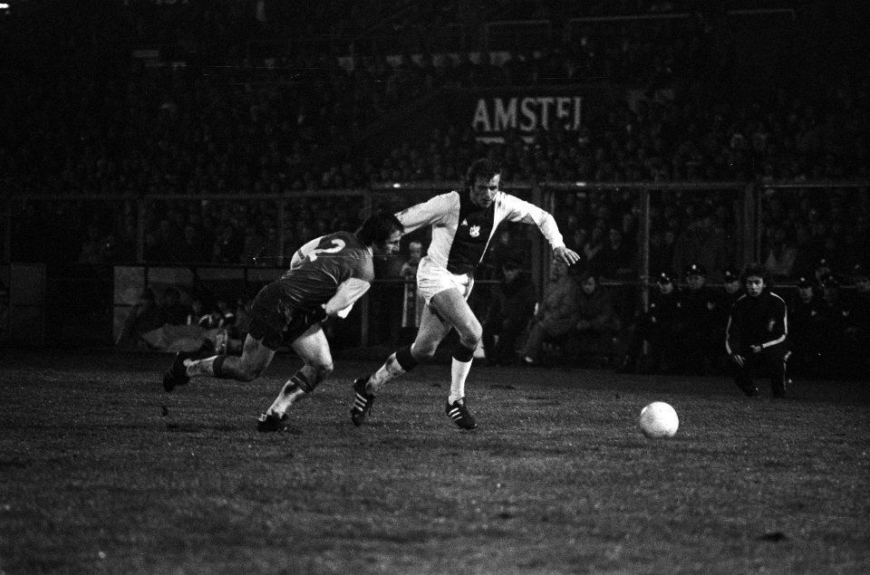 Ajax tegen Feyenoord, Duivenbode en Keizer (spelmoment), Bestanddeelnr 926-2592