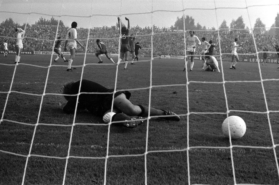 Ajax tegen NEC 2-0, doelpunt (van Van Dijk ), Bestanddeelnr 925-0040