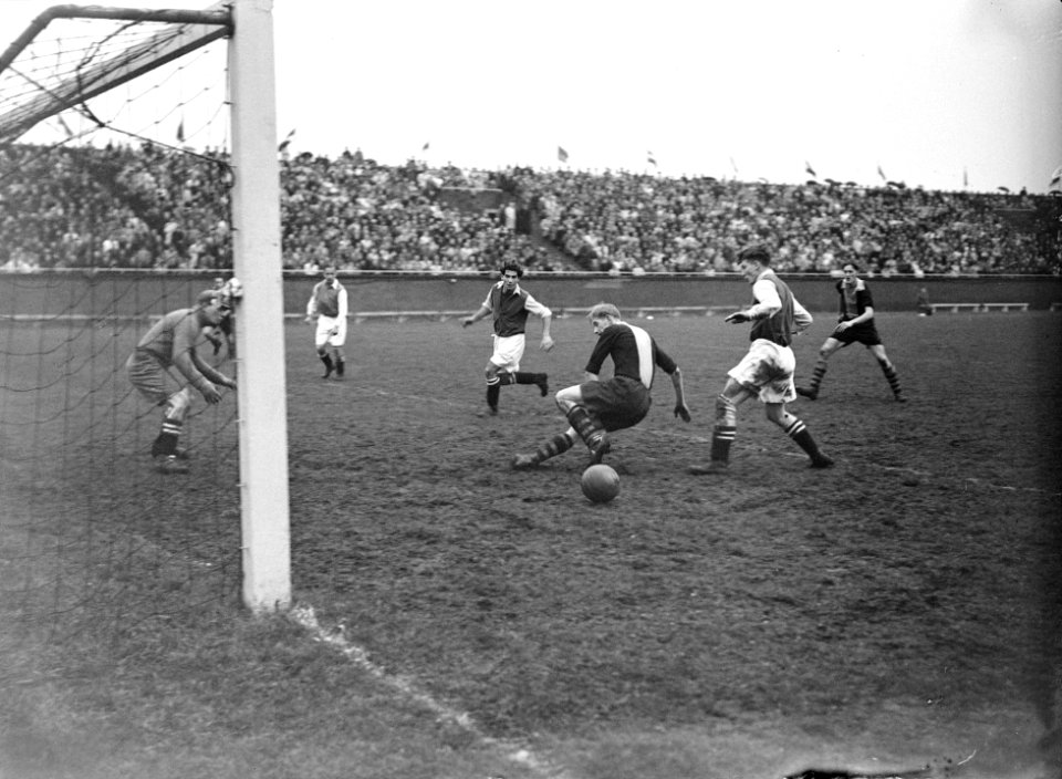 Ajax tegen het Gooi 4-2, Bestanddeelnr 902-5173