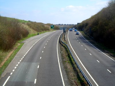 A27 Brighton Bypass seen from Slopes of Round Hill, above Hangleton (April 2015) (5)