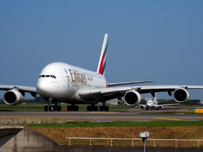 A6-EEC Emirates Airbus A380-861 - cn 110 at Schiphol (Amsterdam Airport) pic04 photo