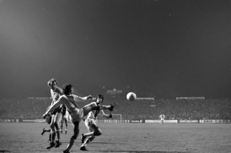Ajax tegen Twente 1-0, Cruijff in actie, Bestanddeelnr 925-2466