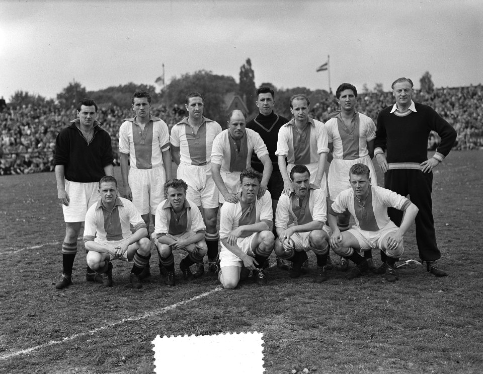 Ajax-elftal, Bestanddeelnr 906-4837