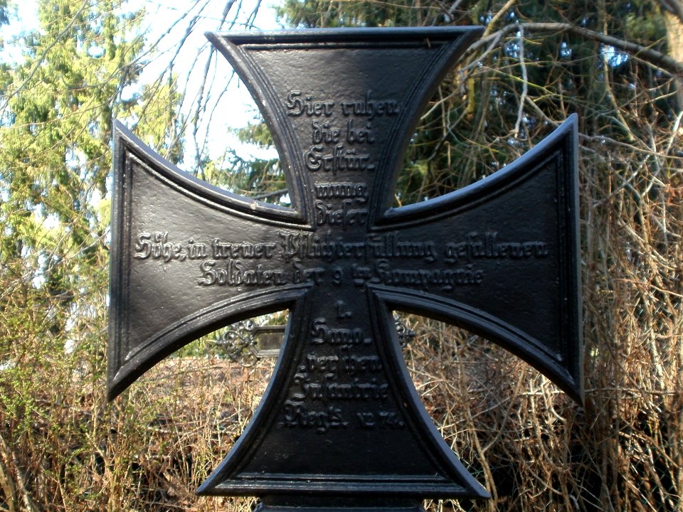 20120324Soldatenfriedhof Spicherer Berg10