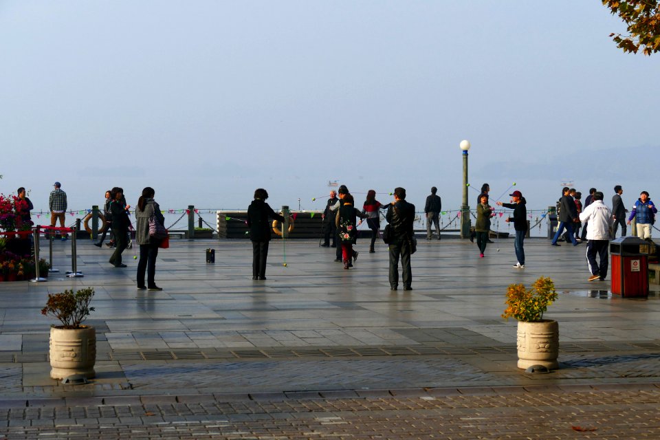 2014.11.21.083553 Early excercise Sangongyuan Park Xihu Hangzhou