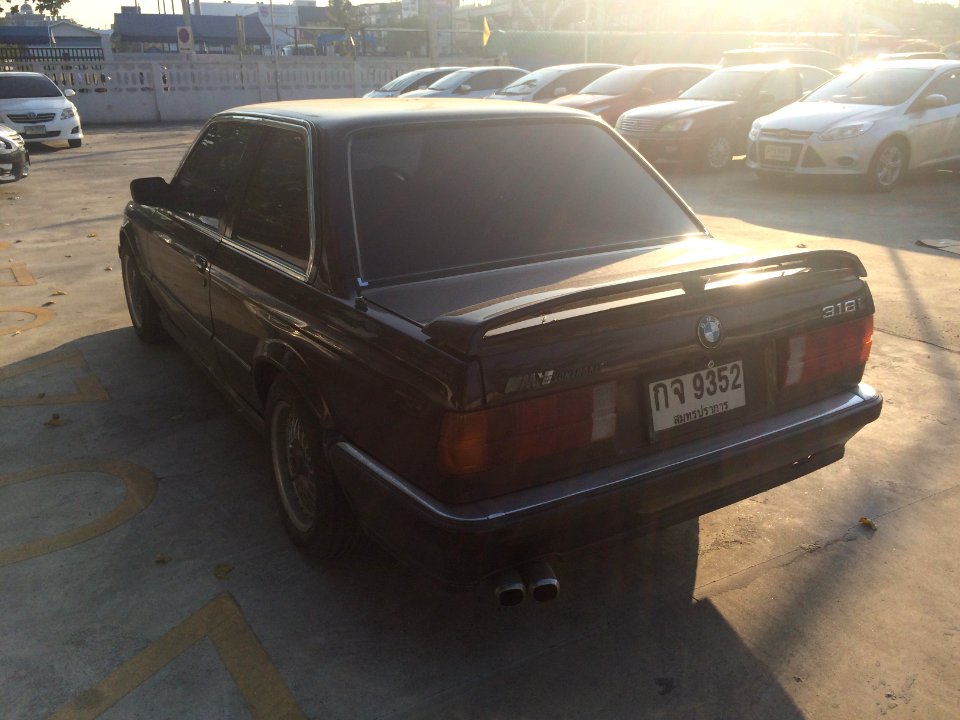 1986-1987 BMW 318i (E30) Coupé (03-01-2018) 03