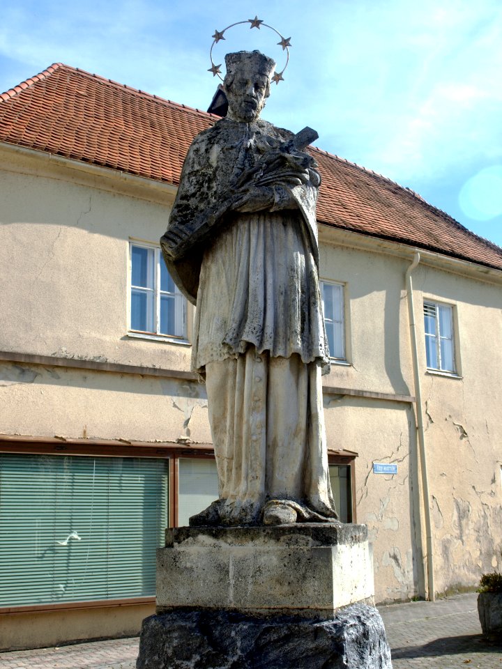 2013.10.21 - Kilb - Figurenbildstock, hl. Johannes Nepomuk - 02