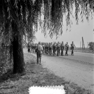 1e Dag Vierdaagse Lenk div. flitsen, Bestanddeelnr 905-2347