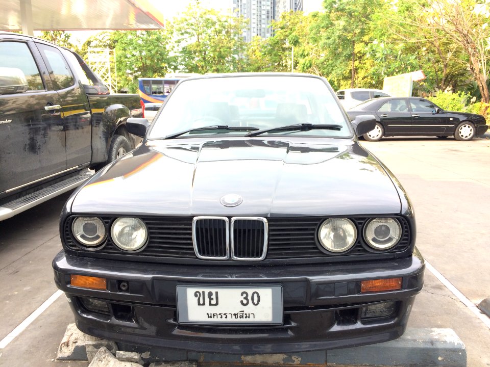 1988-1989 BMW 318i (E30) Sedan (07-03-2018) 09