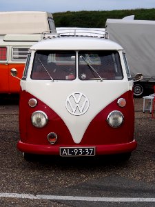 1965 Volkswagen 23 bus, pic1
