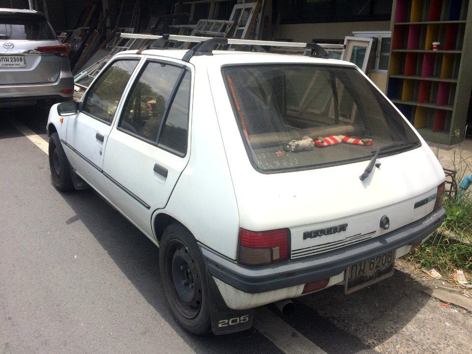 1992-1993 Peugeot 205 GR 5-Door Hatchback (27-07-2018) 03