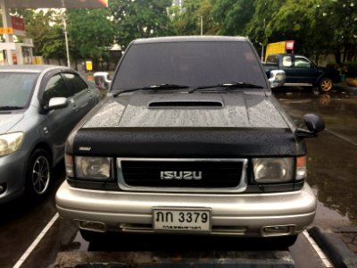 1996-1997 Isuzu Trooper LS 3.2 V6 5-door wagon (06-06-2018) 05