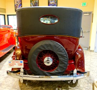 1932 Plymouth Brewster Town Car, a Deluxe Sedan customized by Brewster & Co. for the family of President Franklin Delano Roosevelt - Automobile Driving Museum - El Segundo, CA - DSC02222