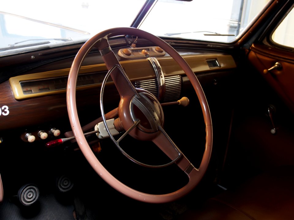 1941 Ford 76 Club Cabriolet pic11