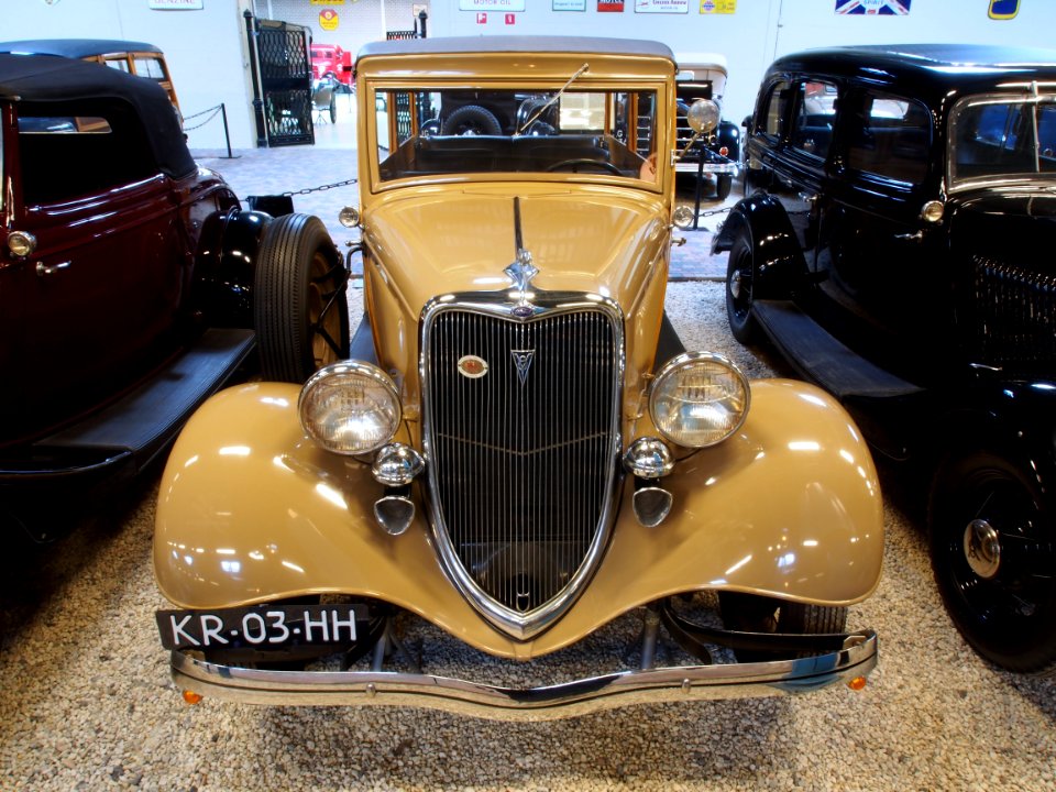 1934 Ford V8, 46-860 Stationwagon pic5