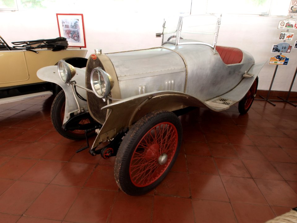 1924 Bugatti 23, 40hp, 1496cc, 100kmh p4