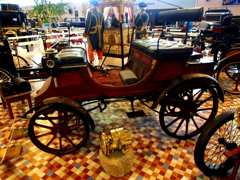 1898 Peugeot , hot tube ignition chain drive, rear mounted twin cylinder horizontal engine, Vis à vis body, pic3