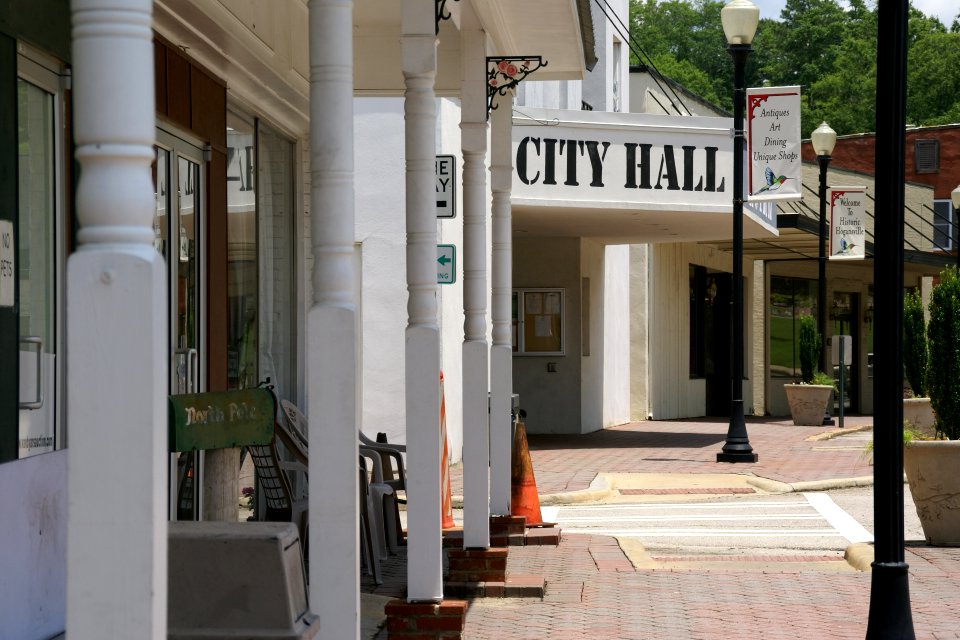2013.06.29.130110 City Hall Main St. Hogansville Georgia