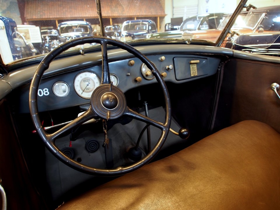 1935 Ford 750 Phaeton pic7