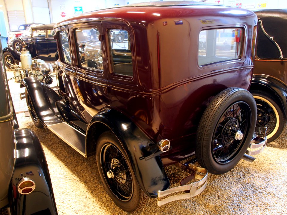 1929 Ford 165 A Fordor Sedan pic5
