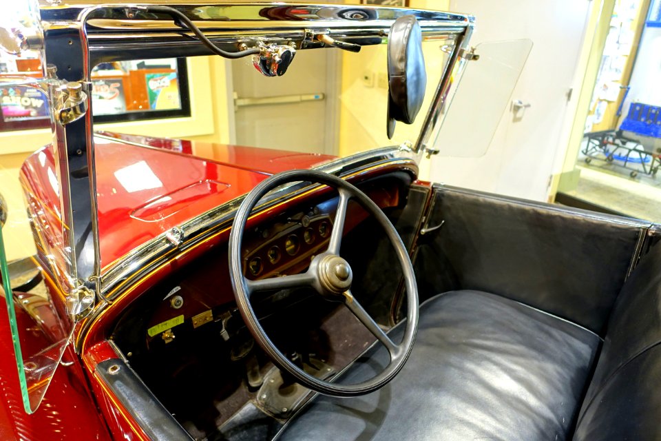 1932 Plymouth Brewster Town Car, a Deluxe Sedan customized by Brewster & Co. for the family of President Franklin Delano Roosevelt - Automobile Driving Museum - El Segundo, CA - DSC02220