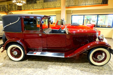 1932 Plymouth Brewster Town Car, a Deluxe Sedan customized by Brewster & Co. for the family of President Franklin Delano Roosevelt - Automobile Driving Museum - El Segundo, CA - DSC02212
