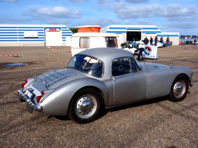 1960 MG A Coupe 1600 pic-006