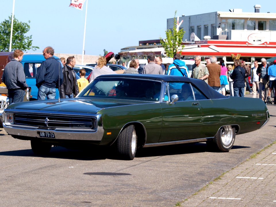 1969 Chrysler 300 pic3