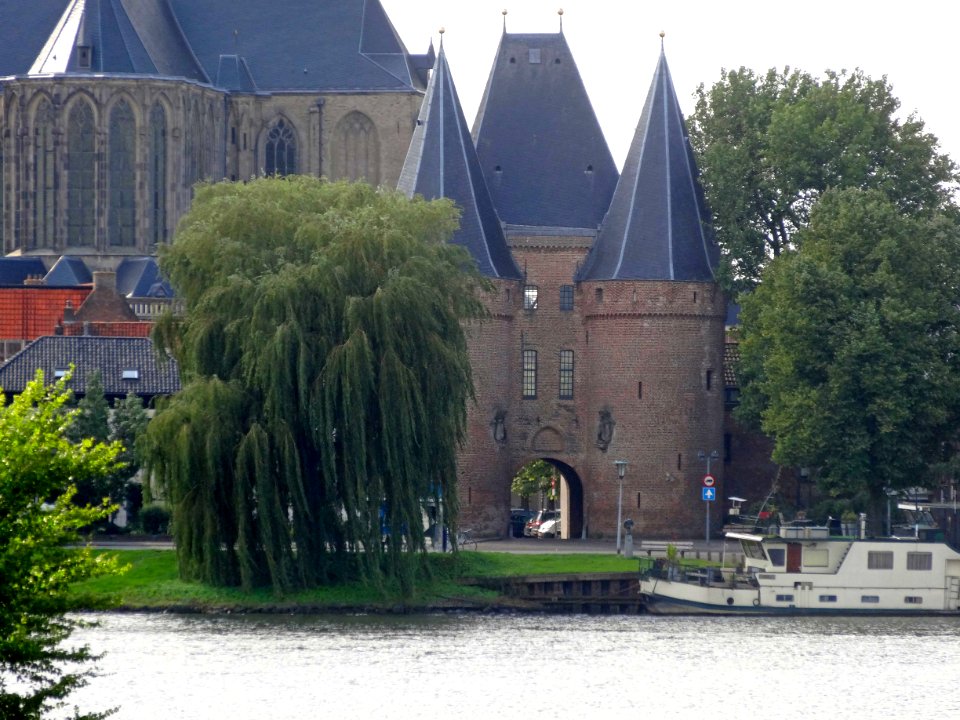 20150909 Zicht op Kampen4 met Bovenkerk en Koornmarktspoort