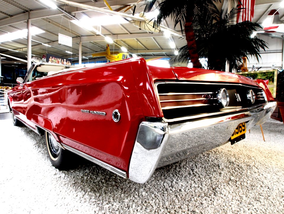 1968 Chrysler 300 Convertible pic2