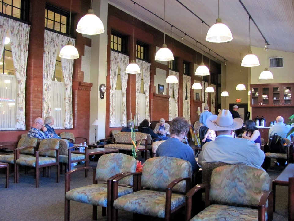 1st-class lounge Portland Union Station