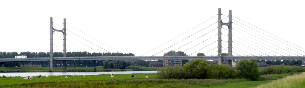 20150909 Molenbrug1 over de IJssel bij Kampen