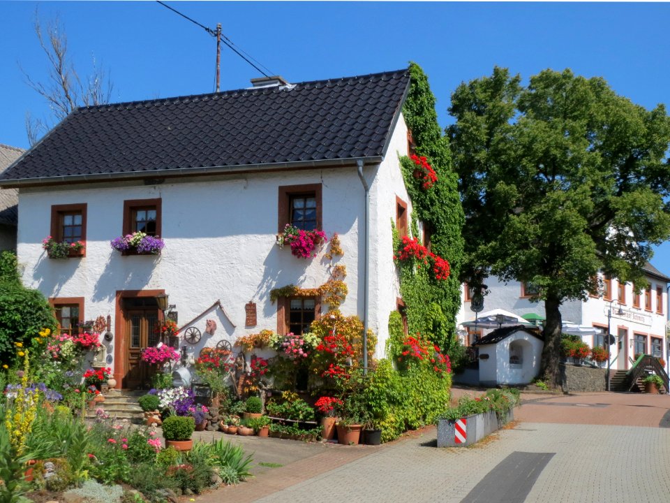 20150811Mehrener Str11Schalkenmehren2