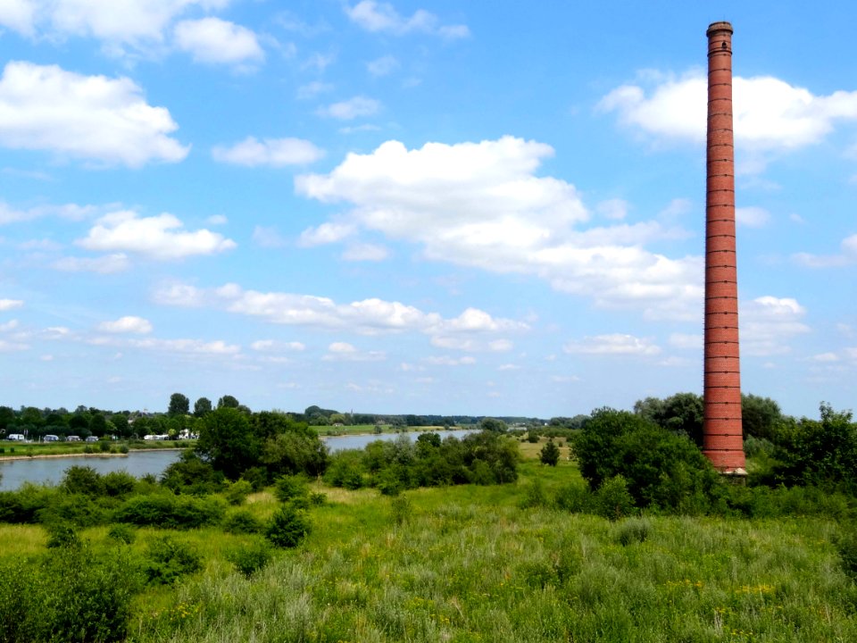 20150716 Schoorsteen oude Steenfabriek Fortmond