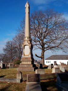 2014-12-22-South-Side-Cemetery-Adams-02
