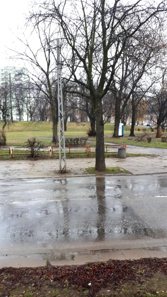 20200221 085727 Park Staromiejski w Łodzi, Ulica Polnocna February 2020