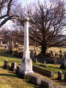 2014-12-22-South-Side-Cemetery-Batsch-Stapf-Angloch-01