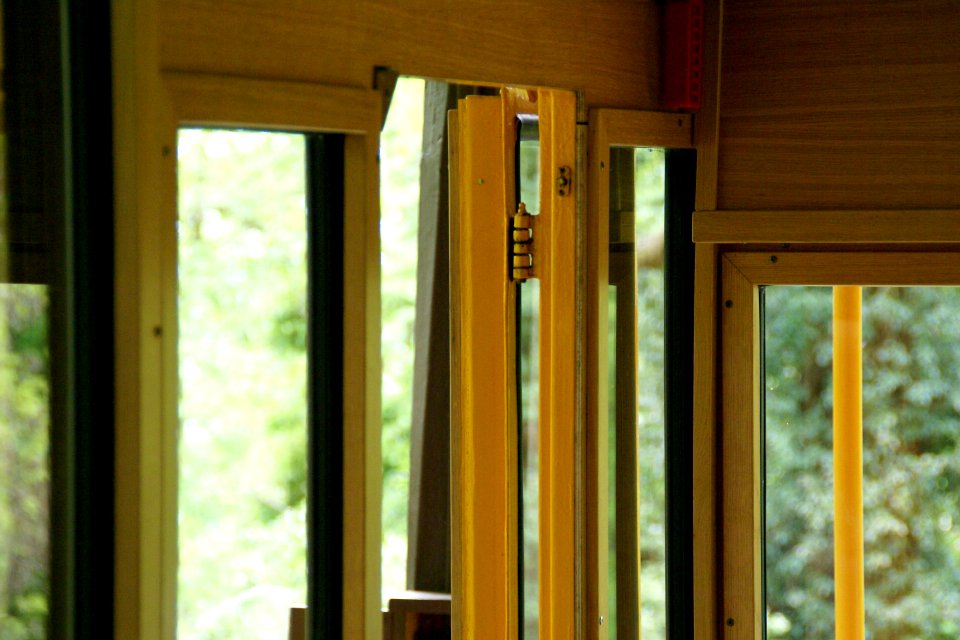 2012.09.24.113904 Türdetail Nerobergbahn Neroberg Wiesbaden