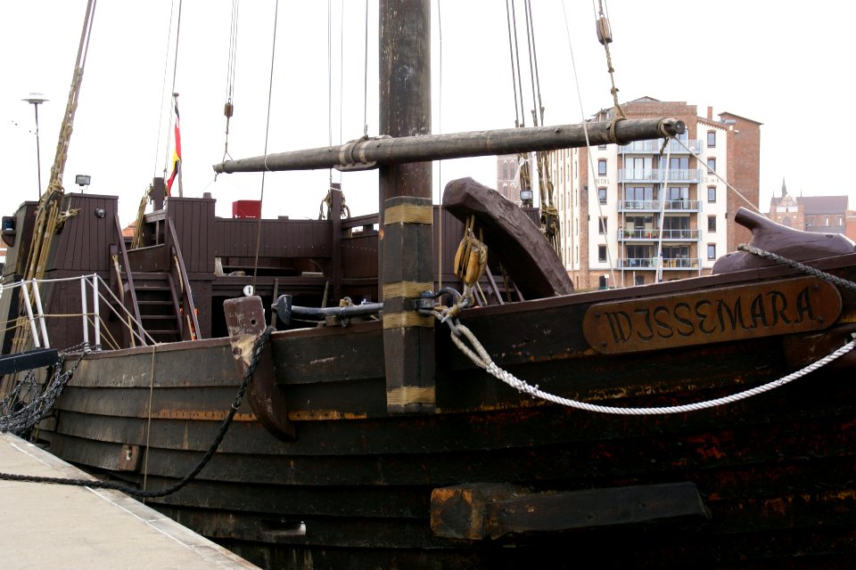 2012.02.25.134604 Poeler Kogge Wissemara alter Hafen Wismar