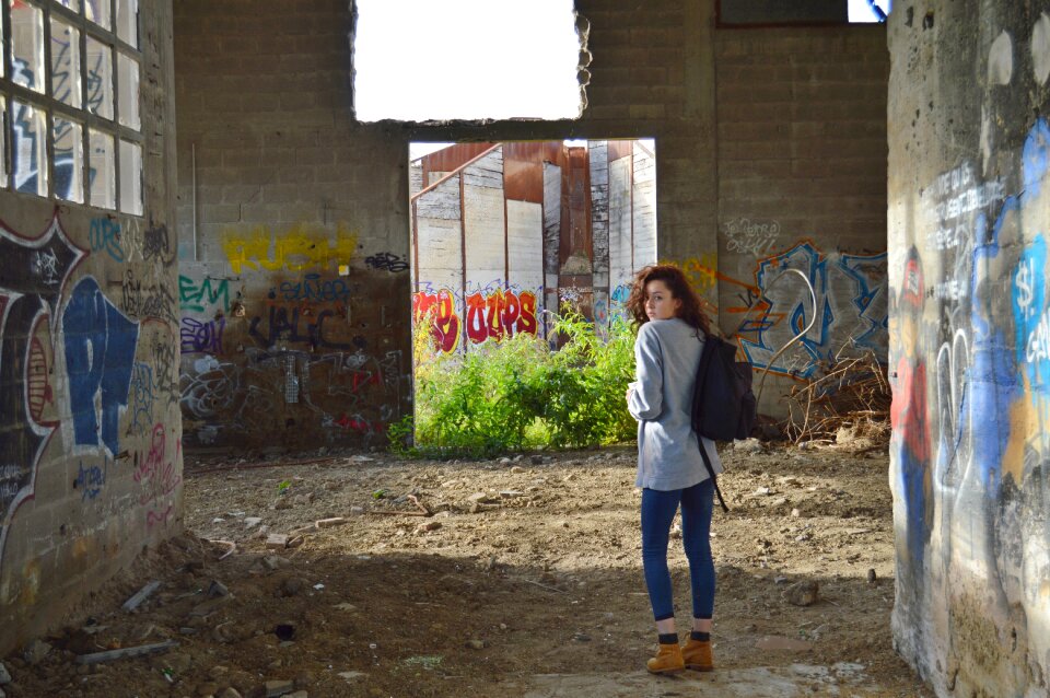 Street art woman graffiti