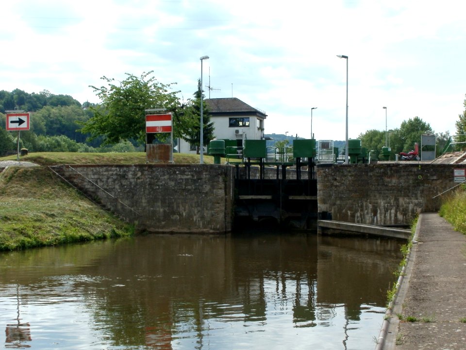 20110519Guedinger Schleuse1