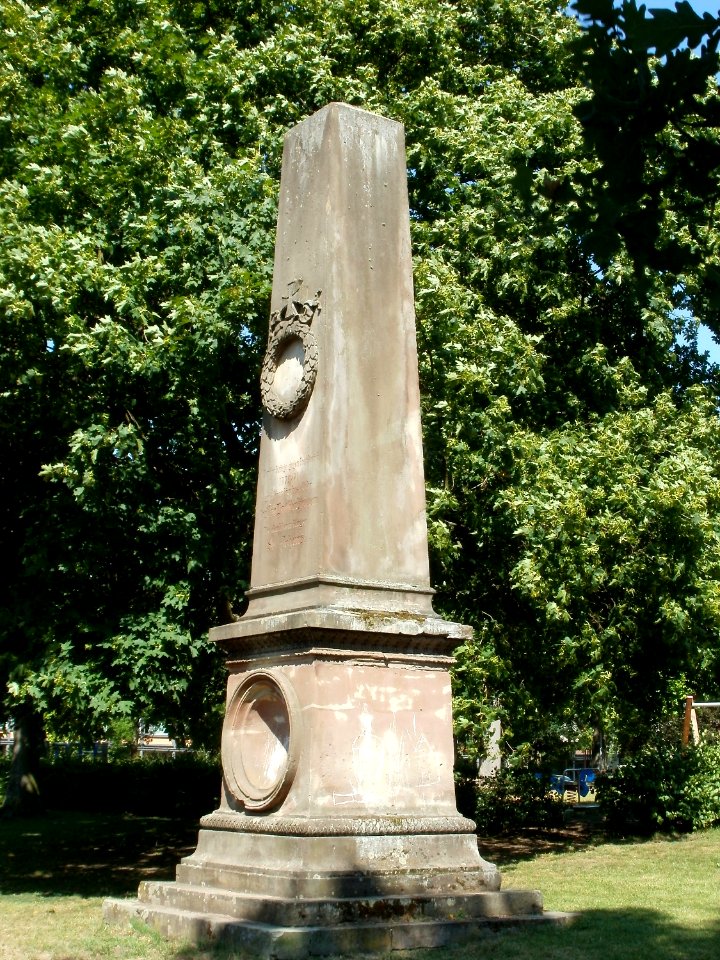 20110603Denkmal Echelmeyerpark Saarbruecken3