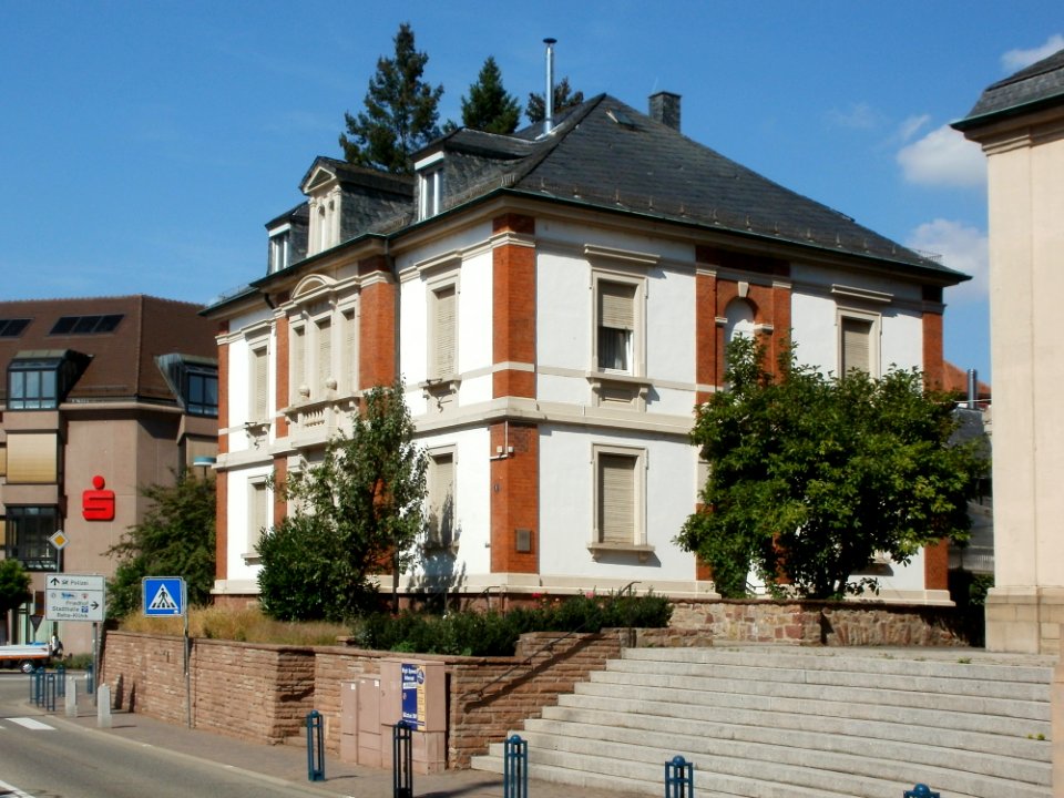 20110831Pfarrhaus Hockenheim3