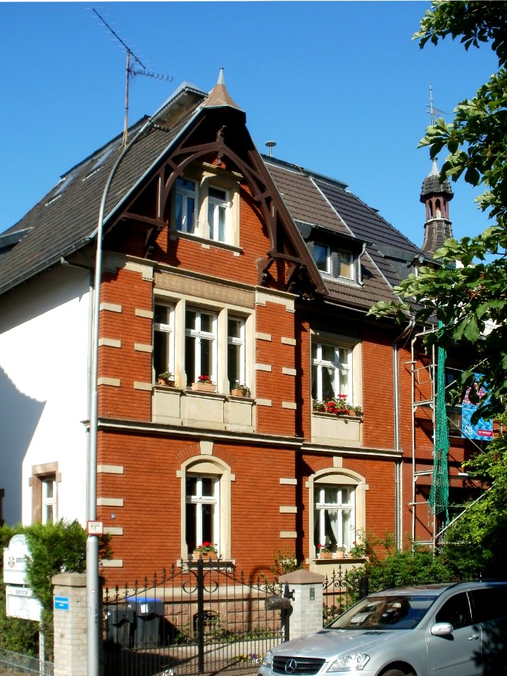 20110520Hindenburgstr63 St Arnual1