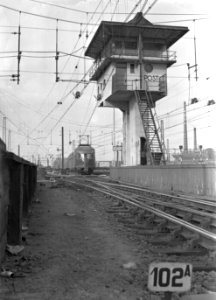 HUA-154726-Afbeelding van het seinhuis bij het NS station Maastricht te Maastricht