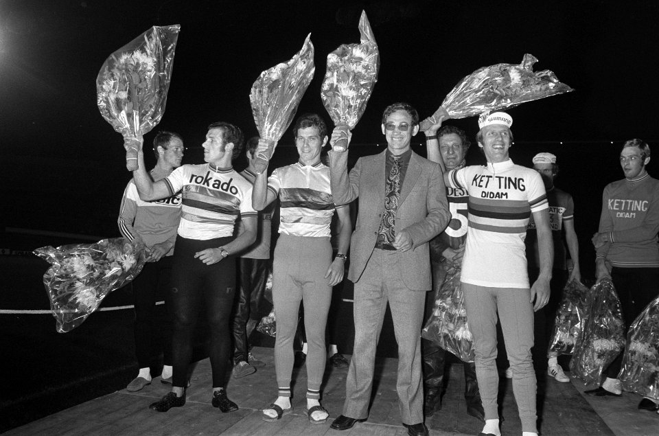 Huldiging wielerkampioenen in Olympisch Stadion, Bestanddeelnr 926-6559
