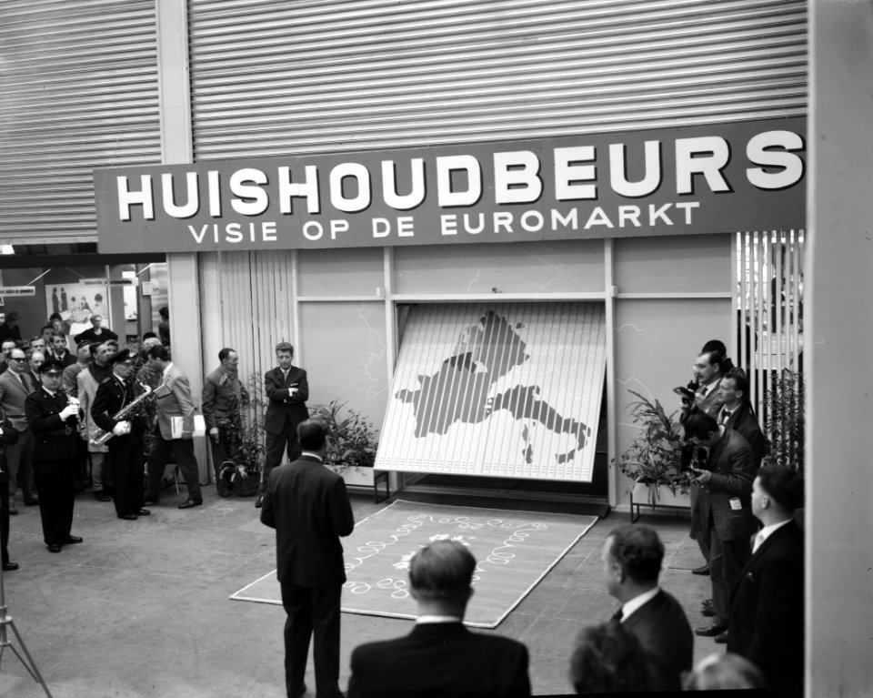 Huishoudbeurs in RAI Amsterdam geopend, Bestanddeelnr 913-7317