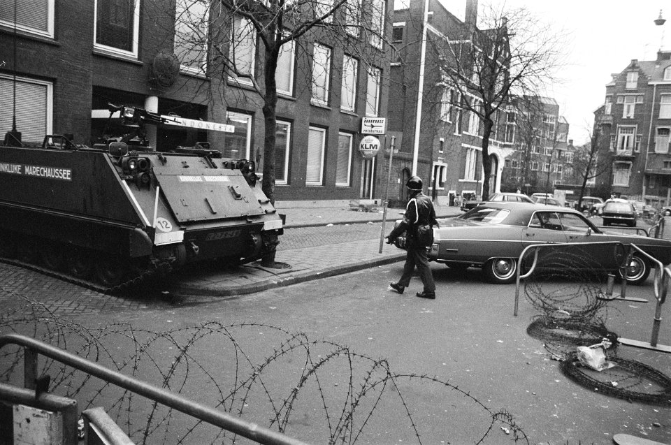 Indonesisch Consulaat in Amsterdam nog onder bewaking, Bestanddeelnr 928-3528