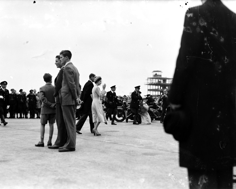 Inhuldiging koningin Juliana. Voorbereidingen. Aankomst buitenlandse vorstelijke, Bestanddeelnr 900-0151