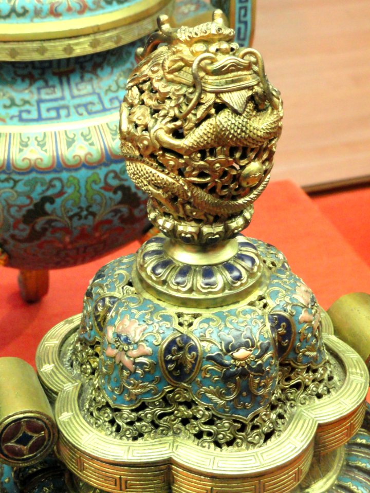 Incense Burner, 1736-1795, detail - Chinese Cloisonné Collection - George Walter Vincent Smith Art Museum - DSC03740